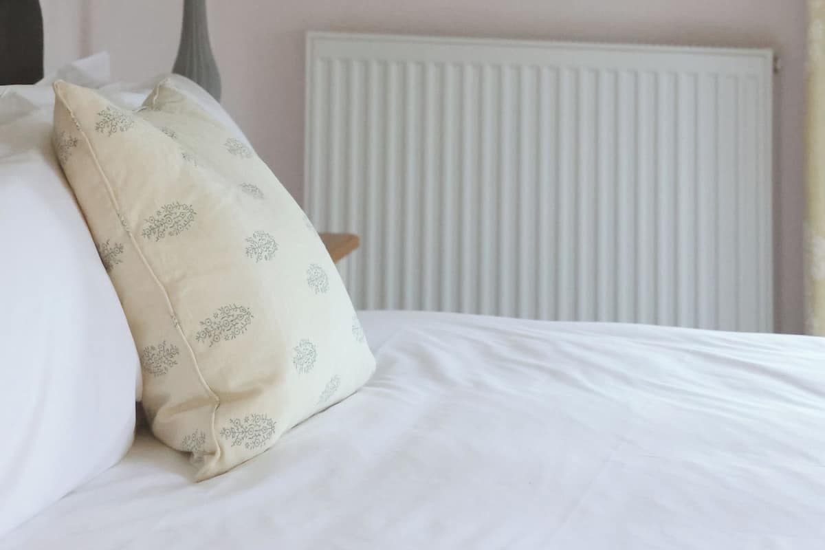 Deluxe Double Room, Private Bathroom | Desk, soundproofing, WiFi (free)