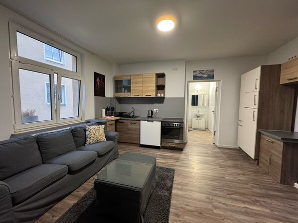 Living area - Cozy Retreat - Central vacation apartment (Nürnberg)