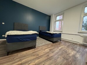 2 bedrooms, WiFi, bed sheets