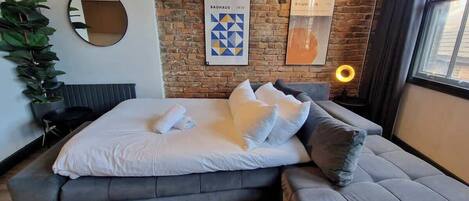 2 bedrooms, desk, iron/ironing board, travel cot