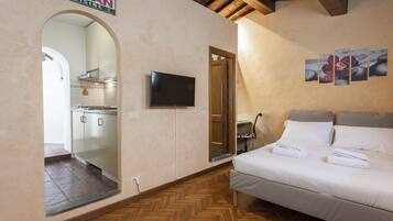 Apartamento básico | 1 quarto, ferros/tábuas de passar roupa, Wi-Fi de cortesia