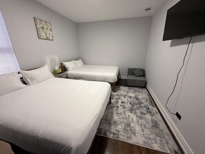 4 habitaciones, tabla de planchar con plancha y wifi gratis 