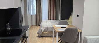 Center and Lake in Port of Mano