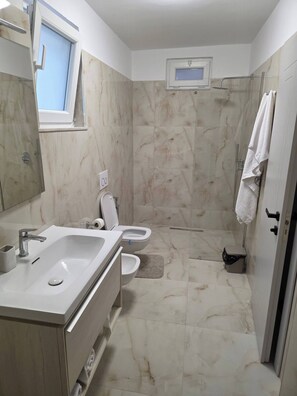 Loft, 1 Bedroom, Smoking | Bathroom - Center and Lake in Port of Mano (Tirana)
