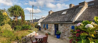 Charming stone house with ocean view