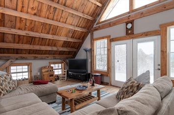 Unwind in comfort! Settle into the cozy couch and enjoy your favorite shows on the Smart TV after a day of adventure.