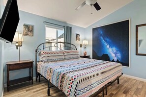 3 chambres, fer et planche à repasser, lit parapluie, Wi-Fi