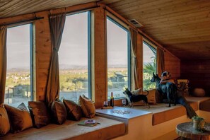 Interior - West & Wild Yucca | Hip Modern | Pool | Sleeps 10 (Yucca Valley)