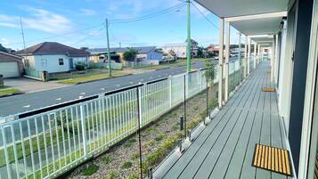 Chalet rustique Standard | 1 chambre, fer et planche à repasser, accès au Wi-Fi (inclus)