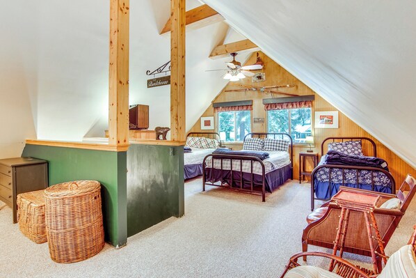 House (2 Bedrooms) | Interior