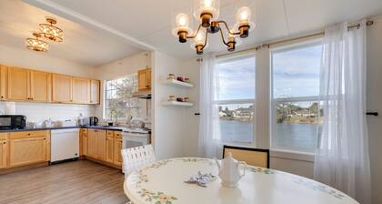 Walk to Beach: Riverside Retreat in Seaside!