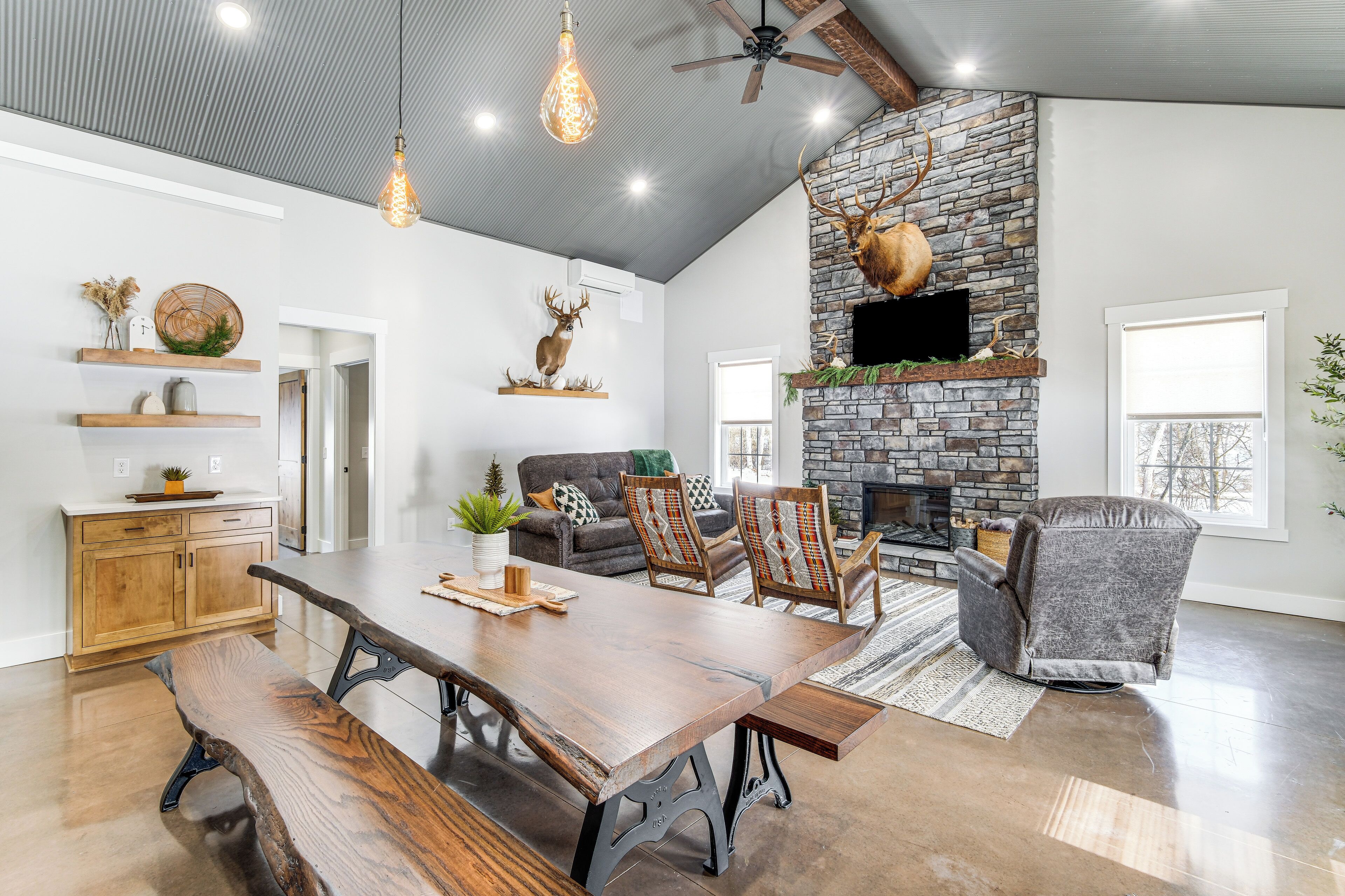 House (2 Bedrooms) | Interior