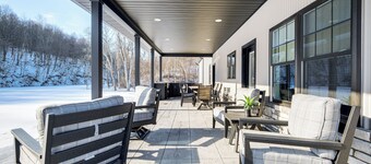 Family Retreat w/ Fire Pit & Yard in Mineral City
