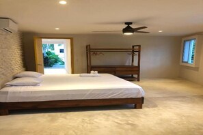 11 dormitorios, escritorio, tabla de planchar con plancha y wifi