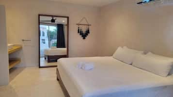 Escrivaninha, ferros/tábuas de passar roupa, Wi-Fi, roupa de cama