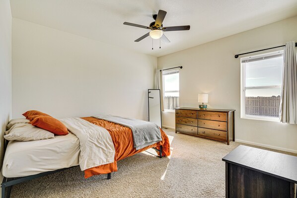 House (2 Bedrooms) | Interior