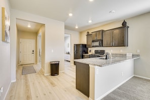 House (2 Bedrooms) | Interior