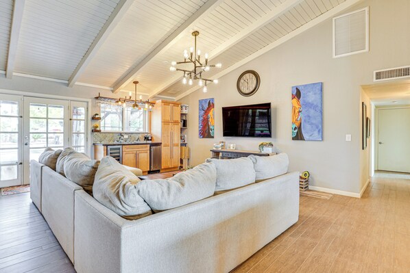 House (3 Bedrooms) | Interior - Horsey Hideaway: Ranch House in Cave Creek! (Cave Creek)