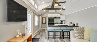 Pet-friendly Cabin w/ Lake Access & Patio in Dent