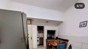 Unclassified image, 3 of 11, button - Room-man's Place Hostel Masculino (Porto Alegre)