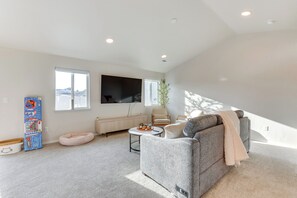 House (3 Bedrooms) | Interior - 7 Mi to Lake Lowell Park: Nampa Home w/ Backyard (Nampa)