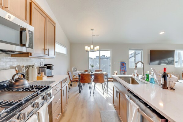 House (3 Bedrooms) | Interior - 7 Mi to Lake Lowell Park: Nampa Home w/ Backyard (Nampa)