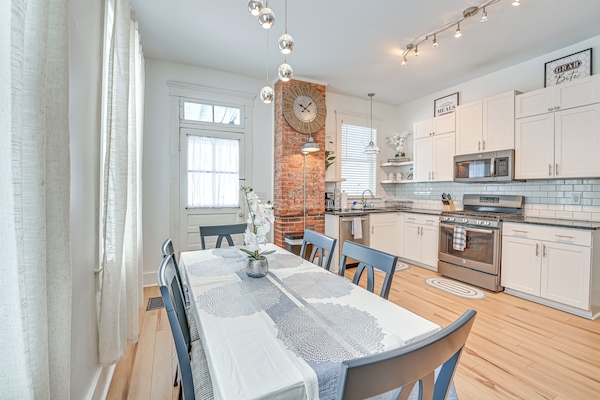 House (3 Bedrooms) | Interior