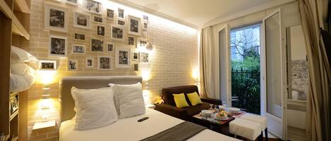 Fer et planche Ă repasser, accĂšs au Wi-Fi (inclus), literie fournie