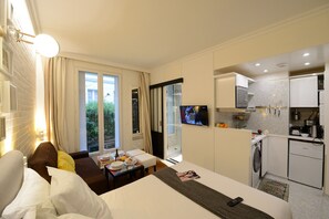 In-room safe, iron/ironing board, free WiFi, bed sheets - Voûte 002 (París)