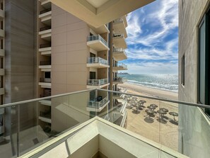 House | 2 bedrooms - Paradise Found Luxe 2BR Condo in Iconic Location (Puerto Peñasco)