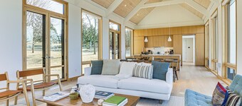 Green Lake Getaway w/ Dock: Boating + Swimming!