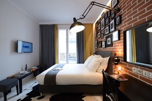 Fer et planche à repasser, Wi-Fi gratuit, draps fournis