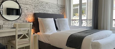 1 habitación, tabla de planchar con plancha, wifi gratis y ropa de cama