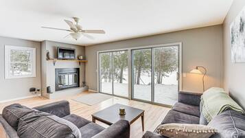 Nhà (2 Bedrooms) | Nội thất