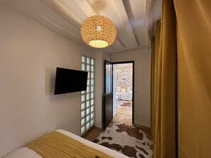 1 bedroom, iron/ironing board, free WiFi, bed sheets - Villette & Canal - Nantes (Paris)