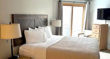 The Pointe Resort & Club 2 Bedroom Condo