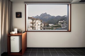 Superior Double Room | Free WiFi - The Nest 1219 (Huangshan)