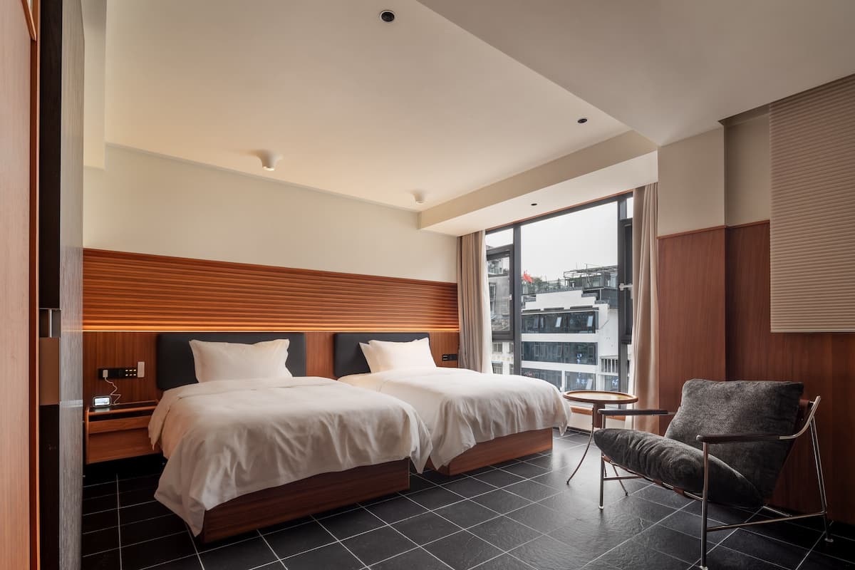 Deluxe Twin Room