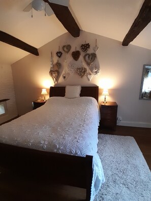 3 室のベッドルーム、旅行用ベビーベッド、WiFi