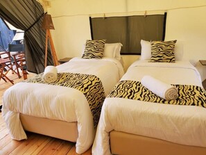 Luxury Tent, Non Smoking, Mountain View - Ayza Elementaita (Gilgil)
