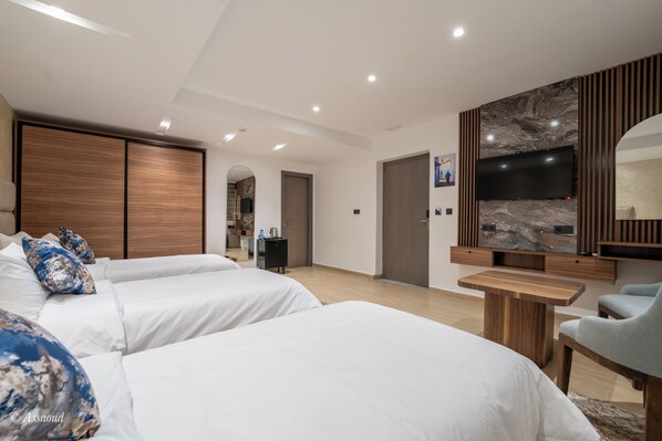 Classic Triple Room | In-room safe, soundproofing, free WiFi