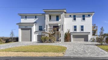 Apartment, 2 Bedrooms | Exterior