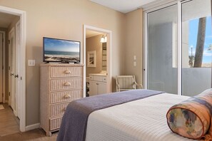 Condo, 3 Bedrooms | 3 bedrooms, iron/ironing board, free WiFi