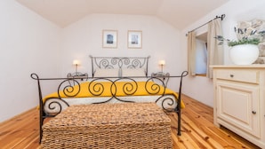 1 bedroom, individually furnished - Apartment in Croatia Near the Adriatic Coast (Sukosan)