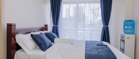 1 chambre, bureau, Wi-Fi, draps fournis