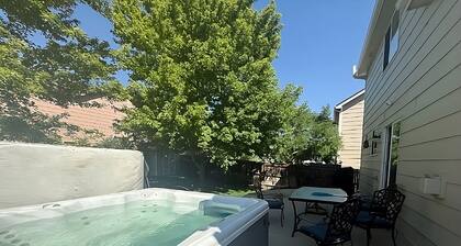 420 Gameroom Arcade Theater Pooltable HotTub