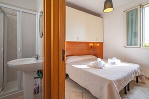 2 bedrooms, free WiFi, bed sheets - Casa Machiavelli Near The Sea (Porto Cesareo)