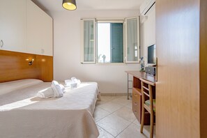 2 bedrooms, free WiFi, bed sheets - Casa Machiavelli Near The Sea (Porto Cesareo)