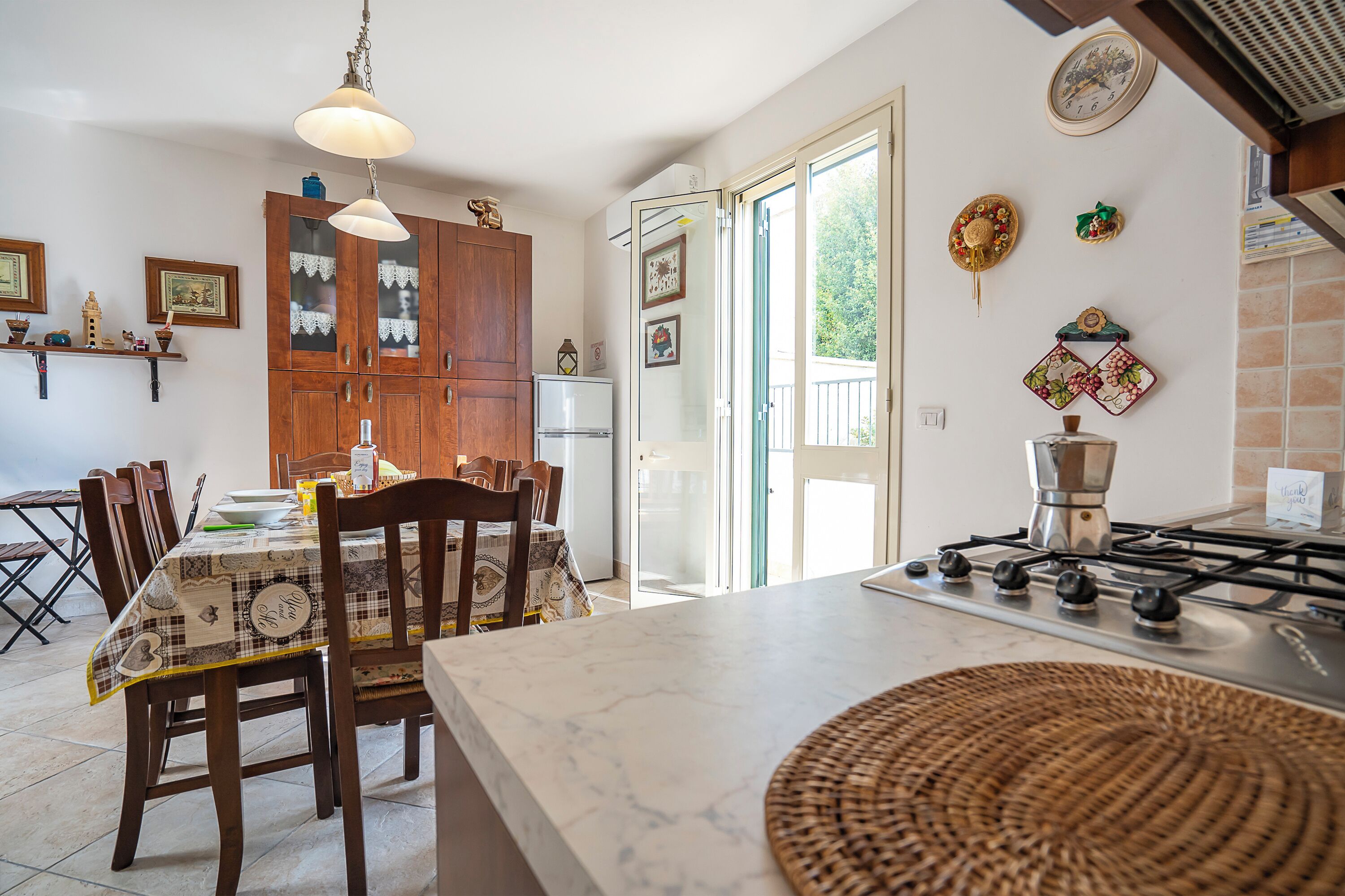 Family Villa, Multiple Bedrooms, 2 Bathrooms (Casa Machiavelli Near The Sea) | Dining