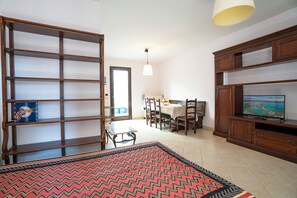 Villa familiar, varias habitaciones, 2 baños (Casa Pascoli Near Sandy Beach) | Restaurantes